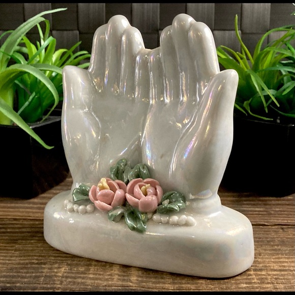 Vintage Ceramic Porcelain Hands Figurine Cottagecore - Picture 3 of 9